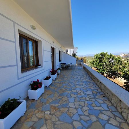 Guesthouse Redilka كساميل المظهر الخارجي الصورة