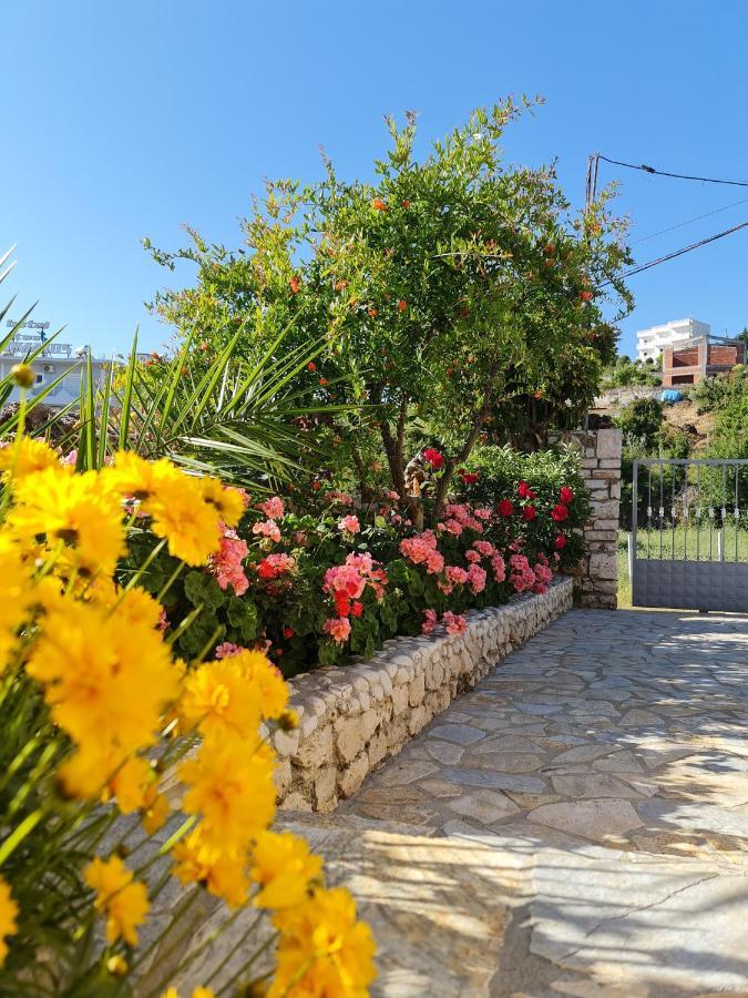 Guesthouse Redilka كساميل المظهر الخارجي الصورة