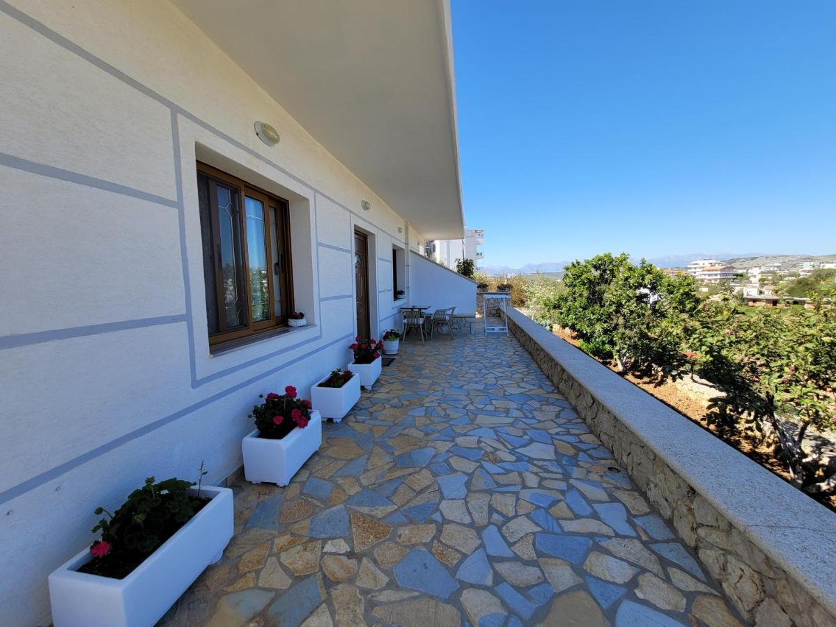 Guesthouse Redilka كساميل المظهر الخارجي الصورة